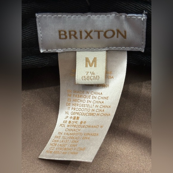 Brixton Fiddler Beret Rose Roses NWT - Picture 2 of 6